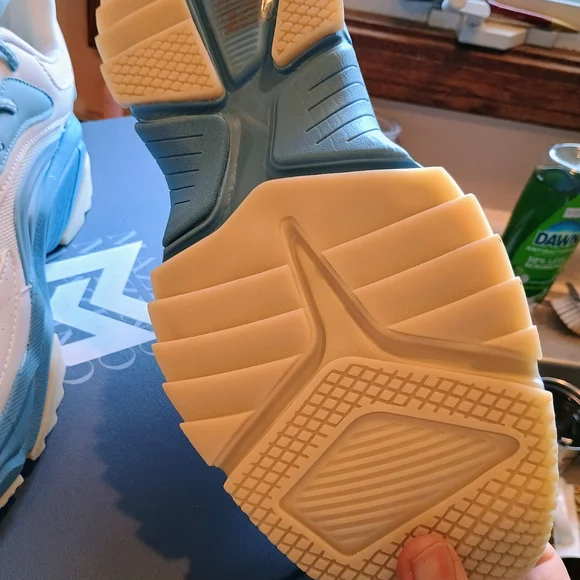 Men's Blue and White Sneakers - Picture 7 of 7